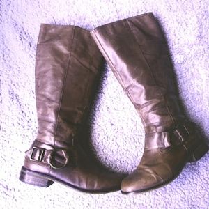 Steven Madden distressed boots